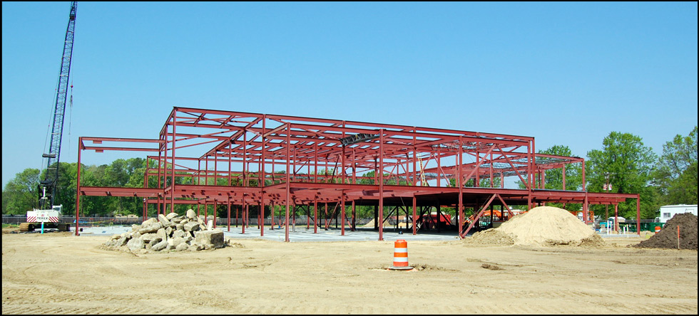 Army Corps of Engineers: Phase 1 construction of multi-phase Advanced Training Technology Support Facility.